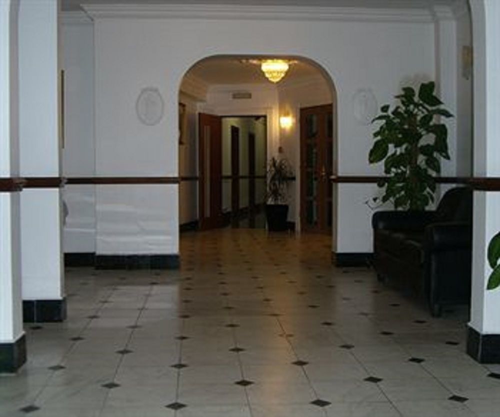 Kings Paget Hotel West Drayton  Bagian luar foto