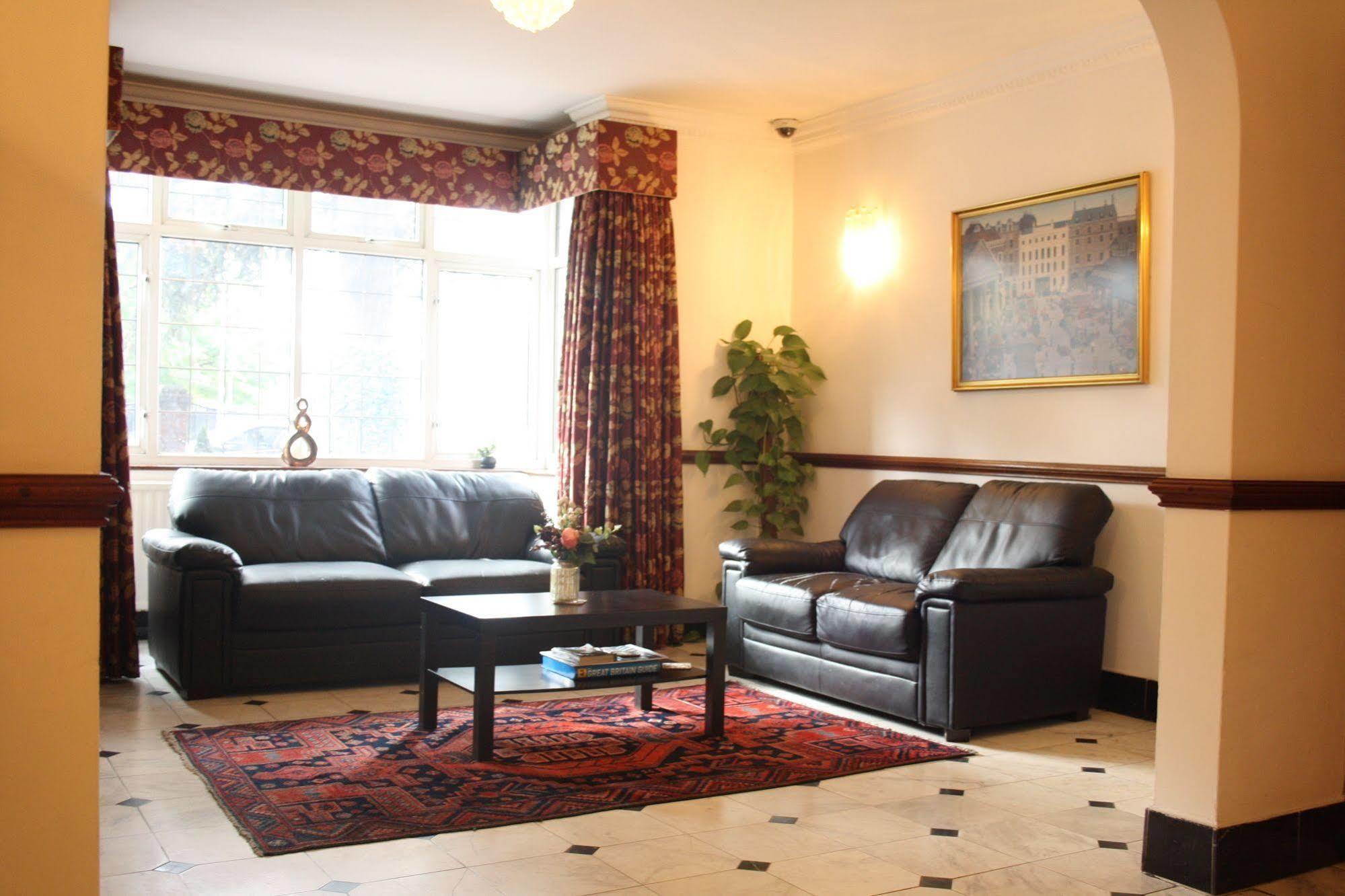 Kings Paget Hotel West Drayton  Bagian luar foto