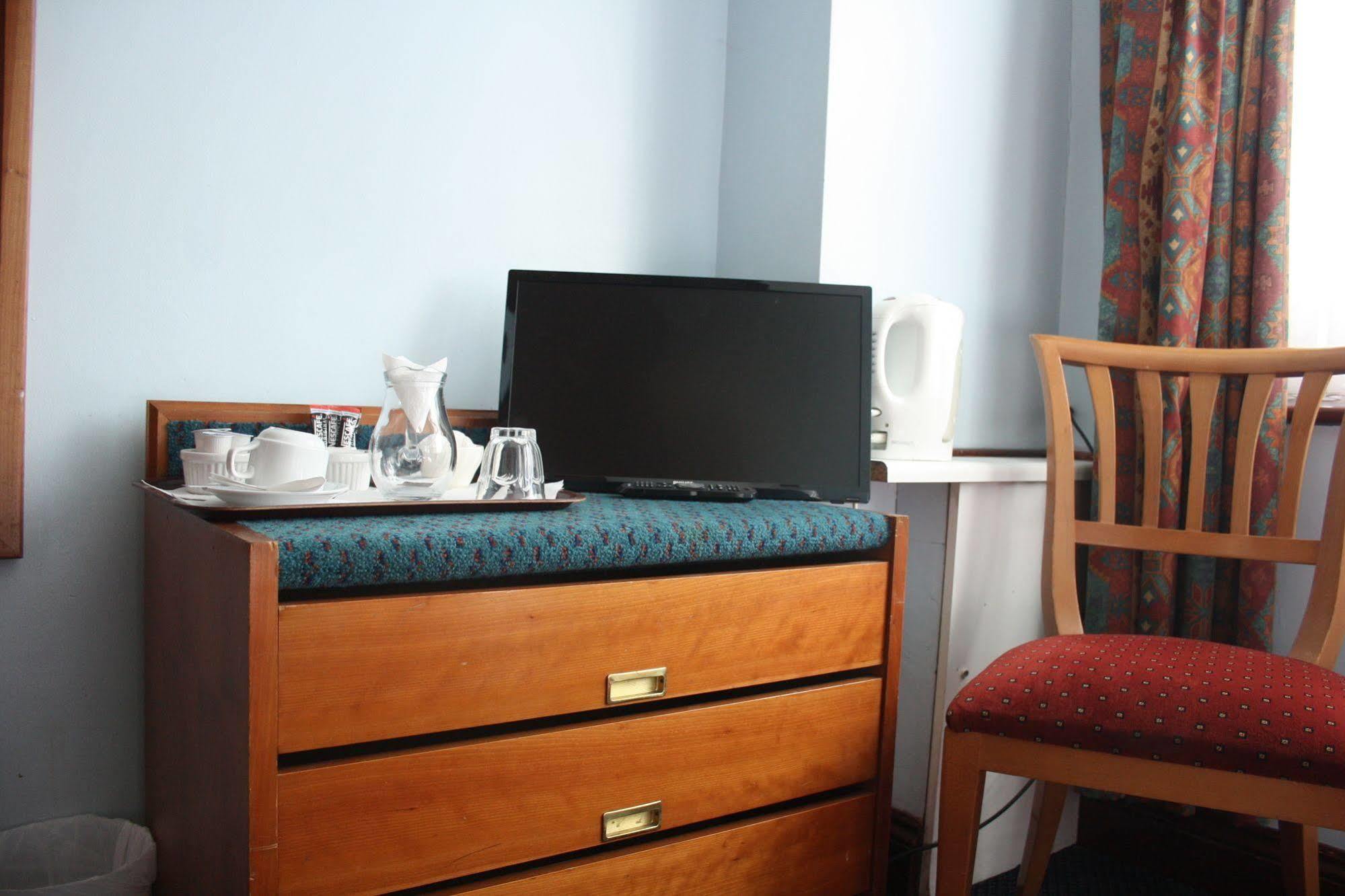 Kings Paget Hotel West Drayton  Bagian luar foto