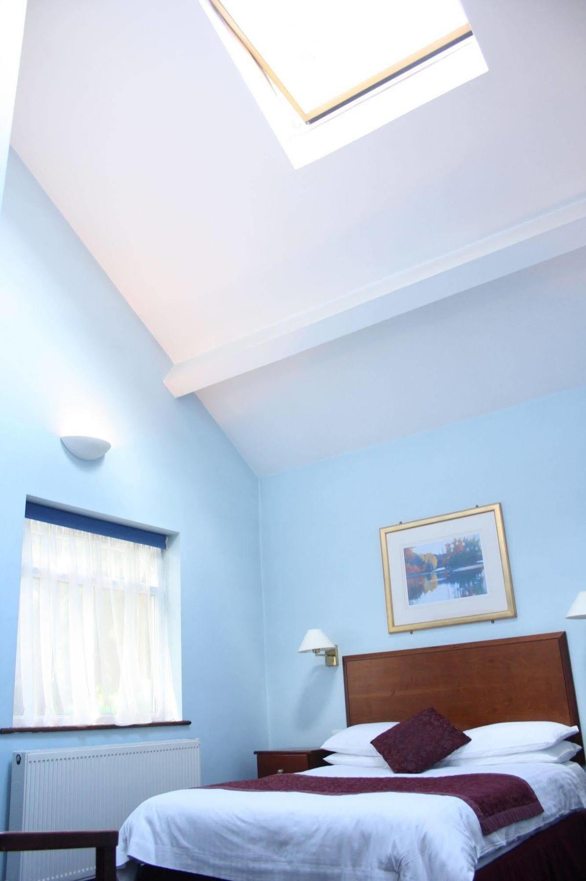 Kings Paget Hotel West Drayton  Bagian luar foto